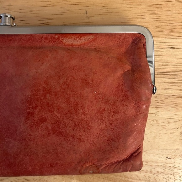 HOBO Lauren Polished Leather Double Frame Design Vintage-Inspired Aesthetic - Picture 4 of 16